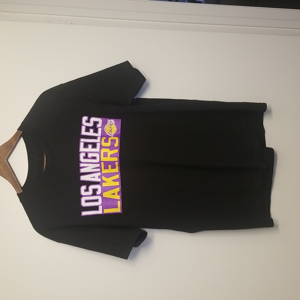 Mens LA Lakers large shirt